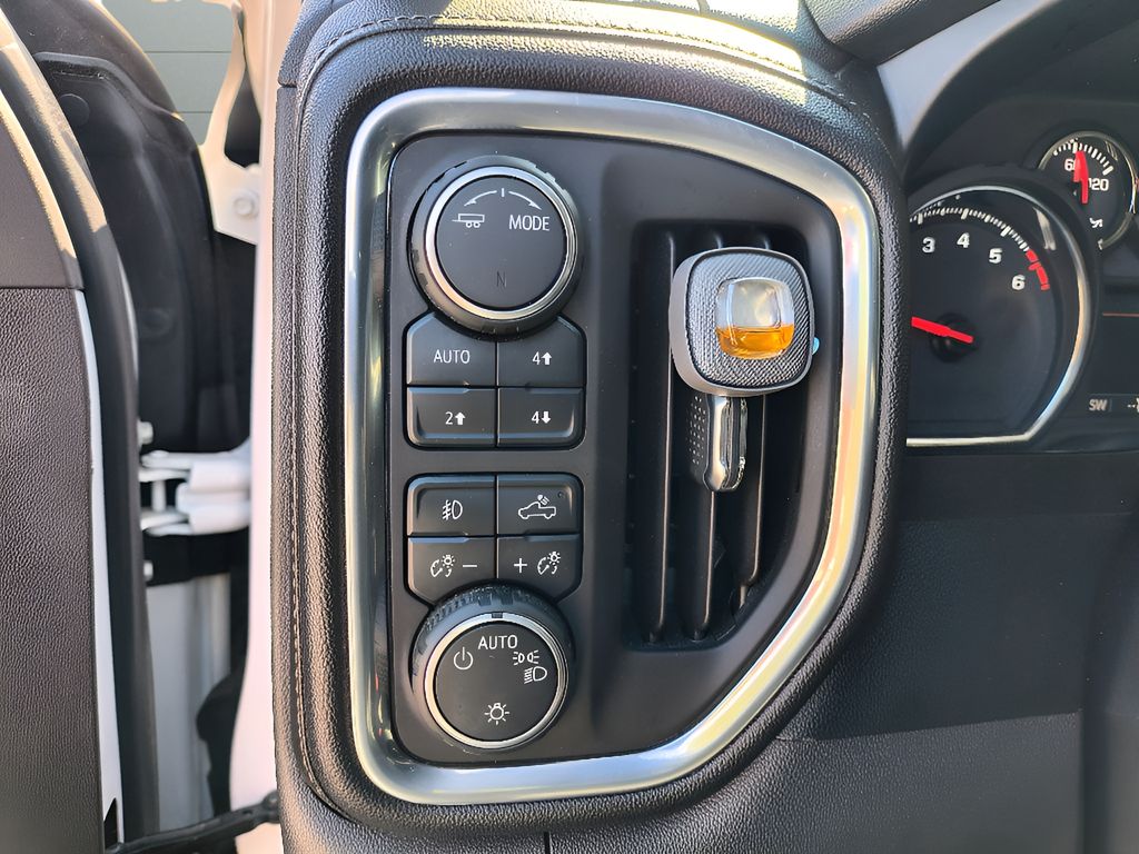 2020 Chevrolet Silverado 1500 - Summit White exterior view 16