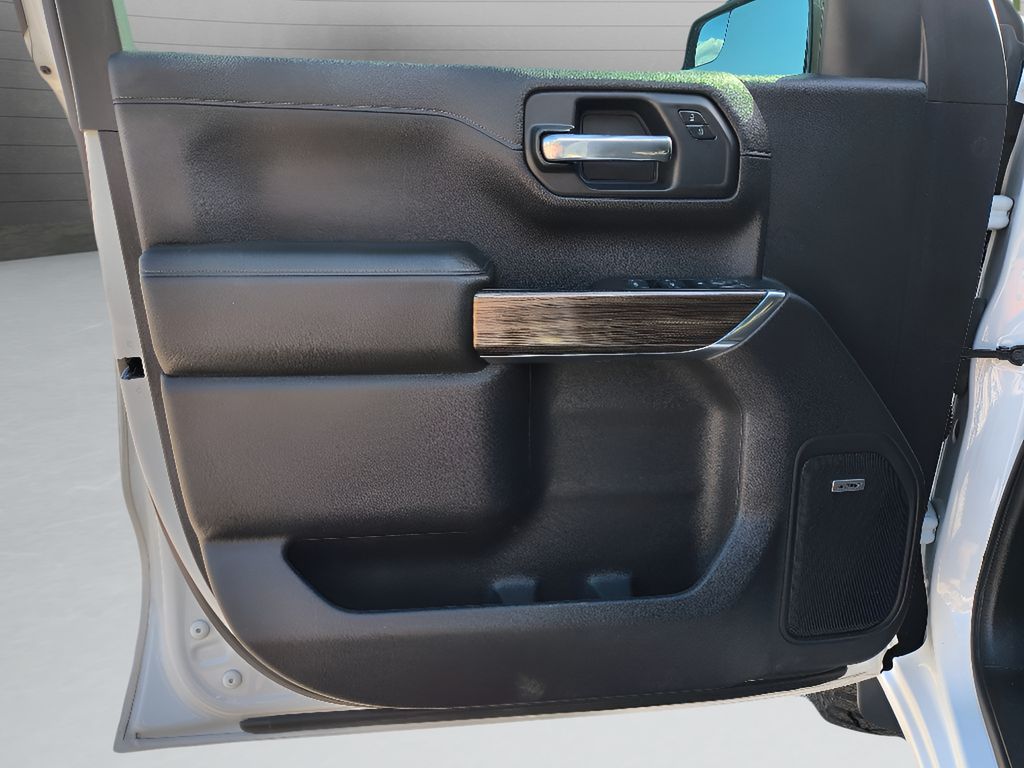 2020 Chevrolet Silverado 1500 - Summit White exterior view 14