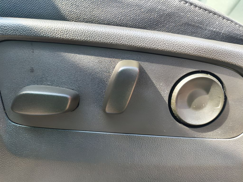 2024 GMC Sierra 1500.0 - Cardinal Red exterior view 18
