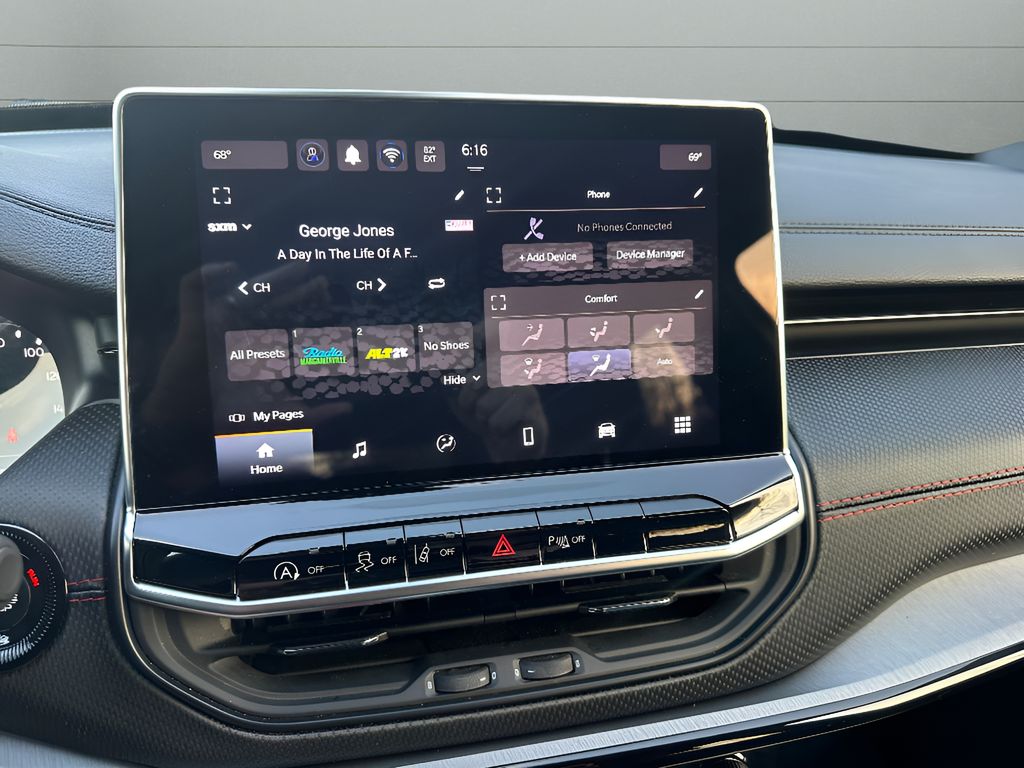 Used 2025 Jeep Compass Trailhawk