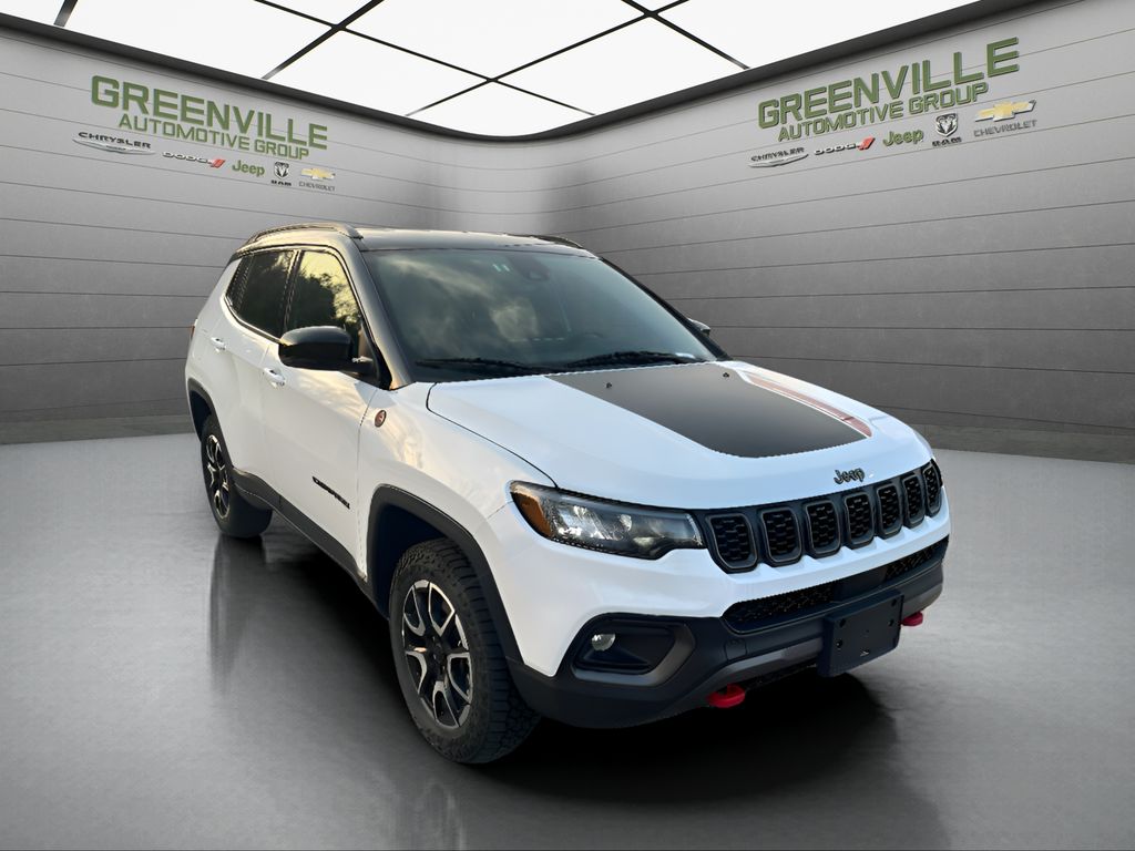 Used 2025 Jeep Compass Trailhawk