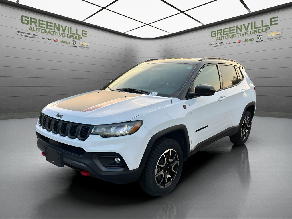 Used 2025 Jeep Compass Trailhawk