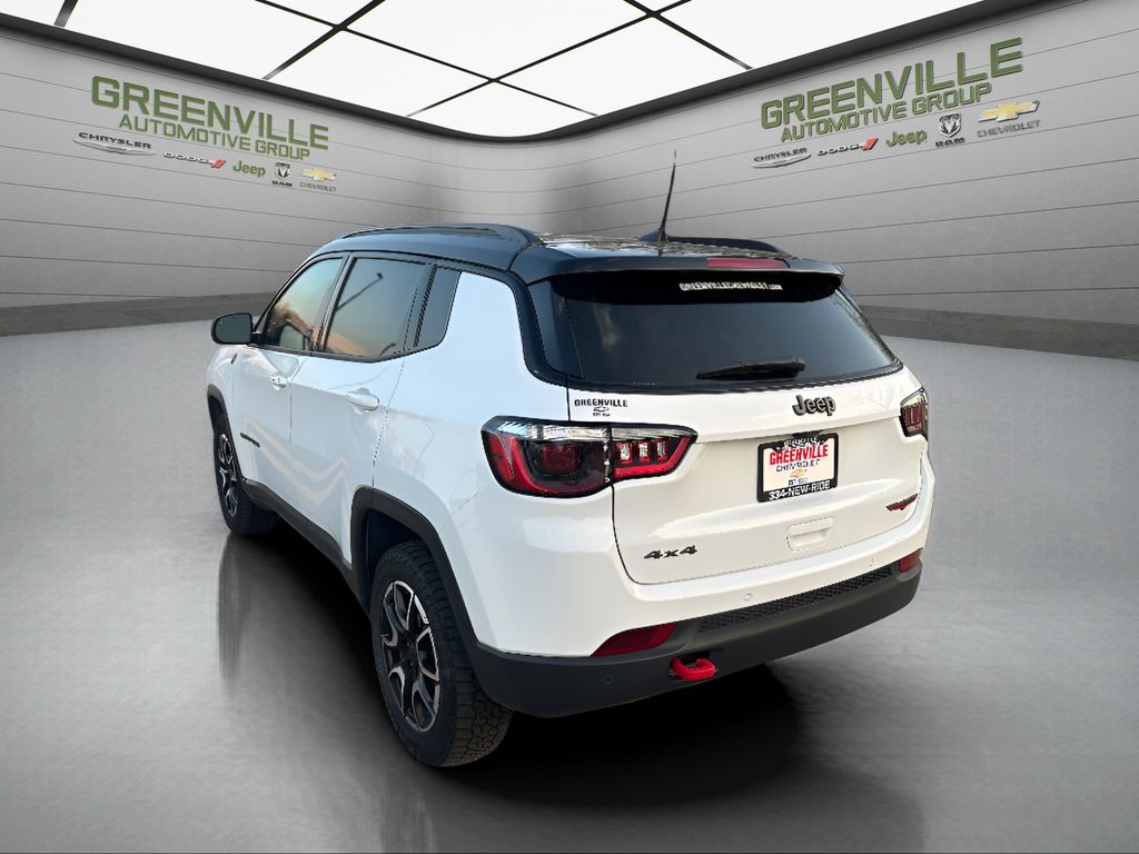 Used 2025 Jeep Compass Trailhawk