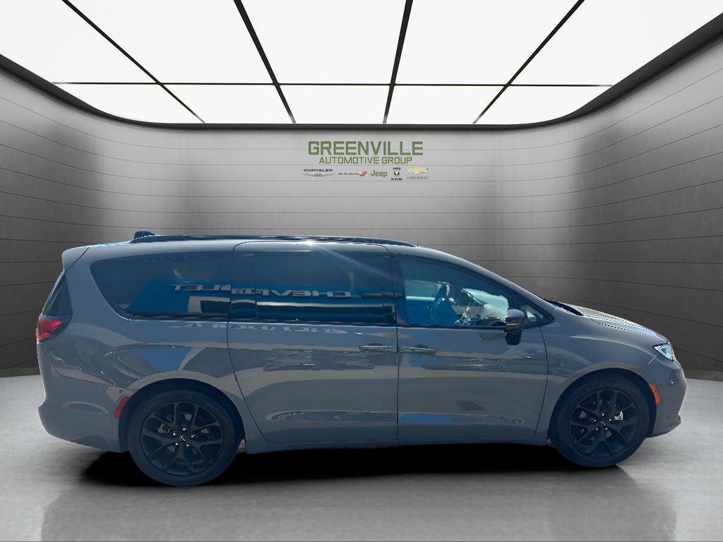 2025 Chrysler Pacifica Limited - Ceramic Gray Clearcoat exterior view 10