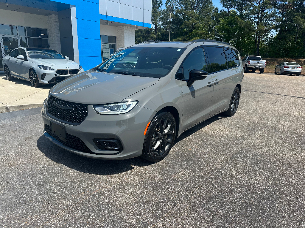 2025 Chrysler Pacifica Limited - Ceramic Gray Clearcoat exterior view 1