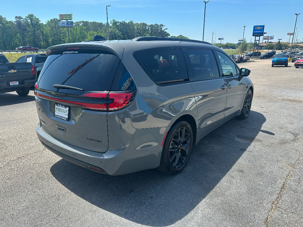 2025 Chrysler Pacifica Limited - Ceramic Gray Clearcoat exterior view 11