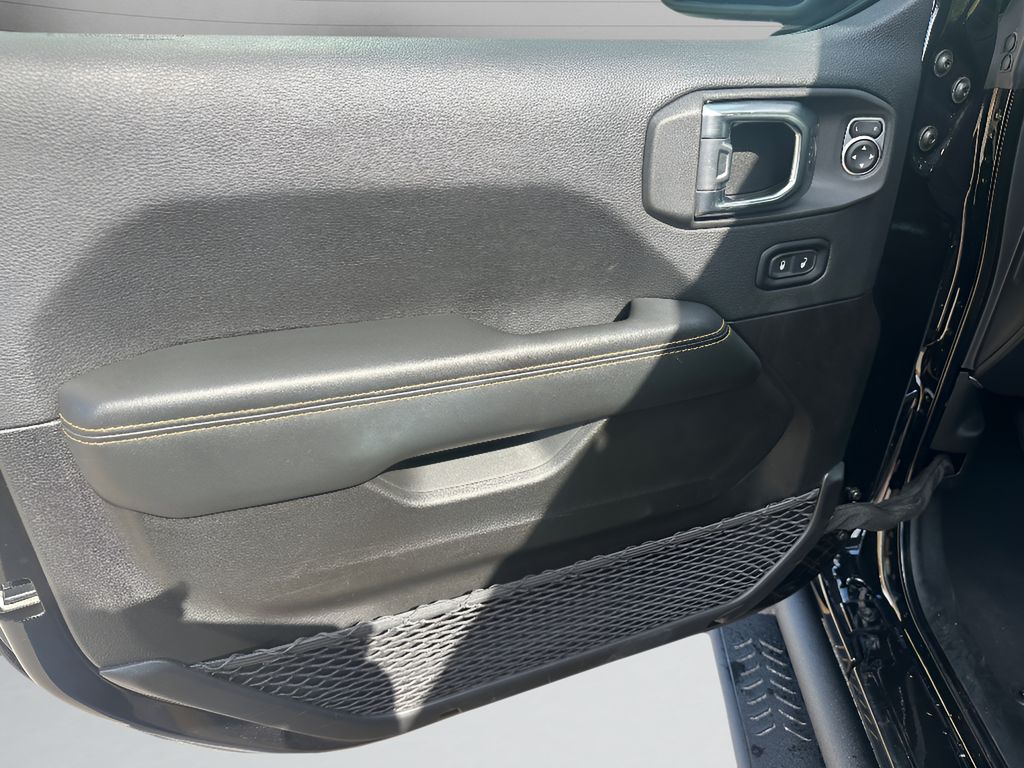 2025 Jeep Wrangler Sahara - Black Clearcoat exterior view 20