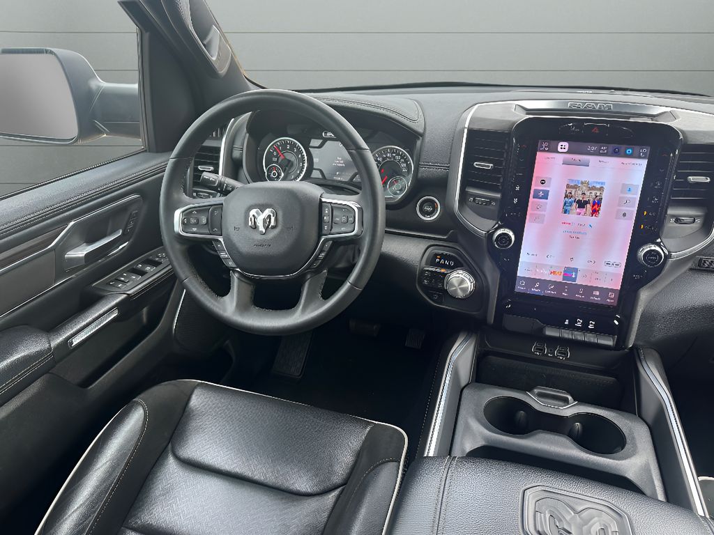 2025 Ram 1500 Laramie - Diamond Black Crystal Pearlcoat exterior view 15