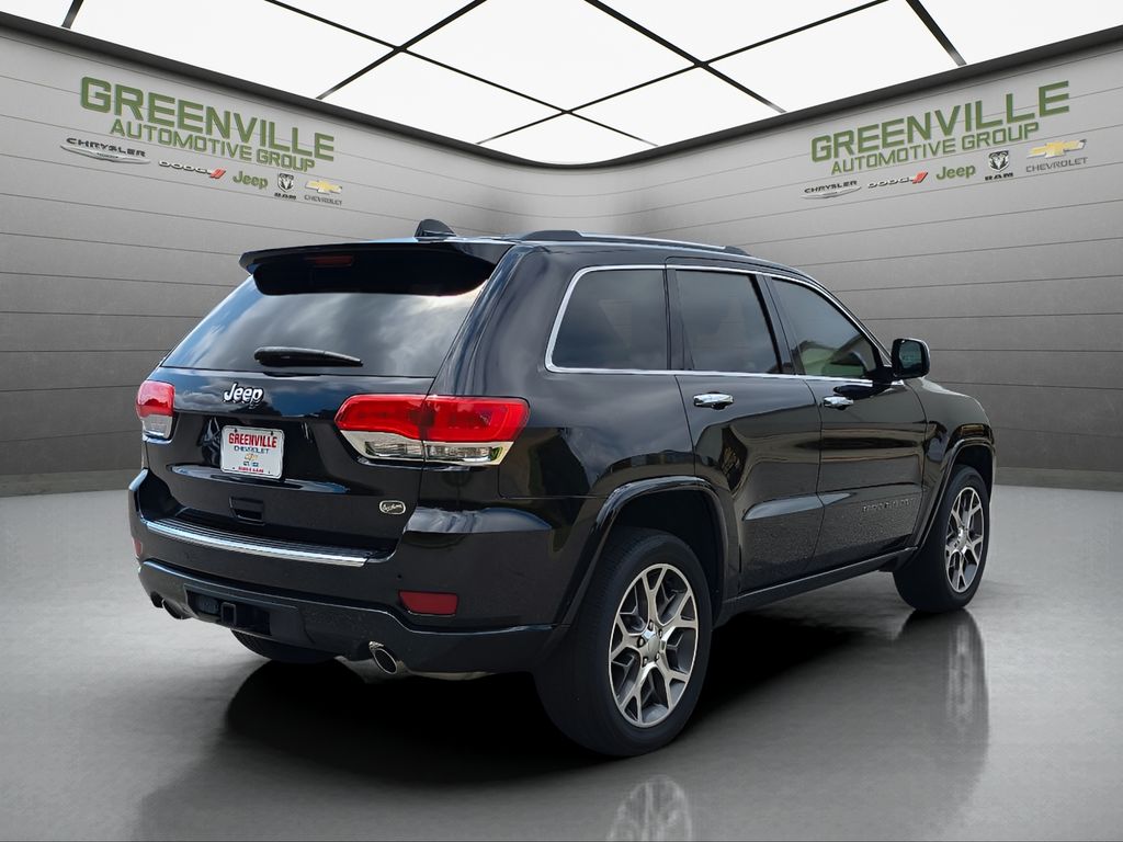 2021 Jeep Grand Cherokee Overland - Diamond Black Crystal Pearlcoat exterior view 5