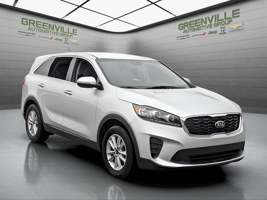 2020 Kia Sorento LX V6 - Sparkling Silver exterior view 7