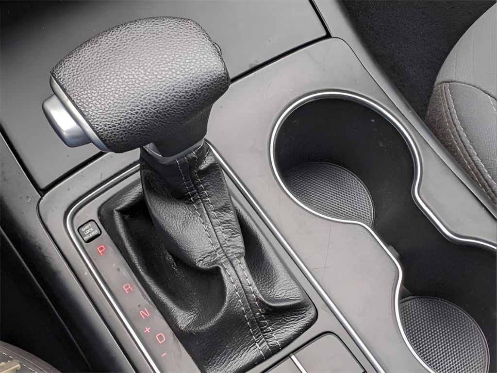 2020 Kia Sorento LX V6 - Sparkling Silver exterior view 20