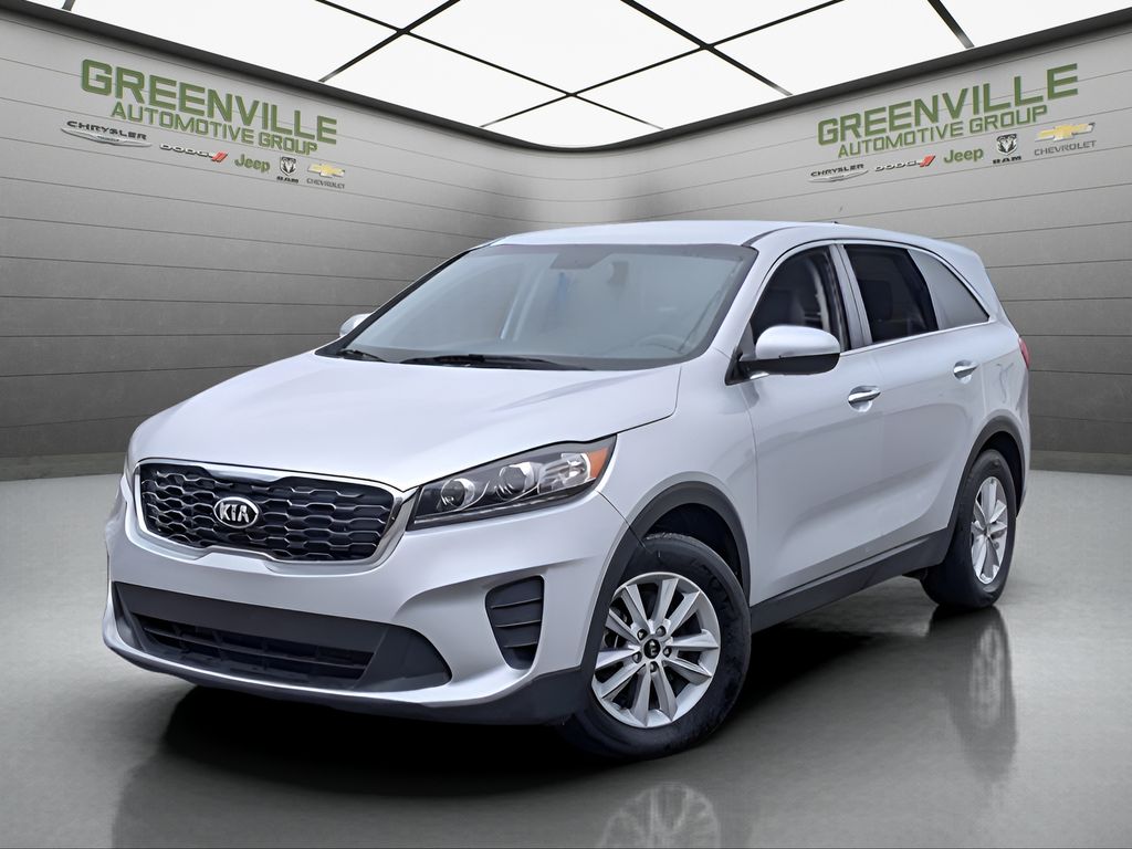 2020 Kia Sorento LX's photo