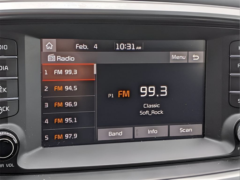 2020 Kia Sorento LX V6 - Sparkling Silver exterior view 18