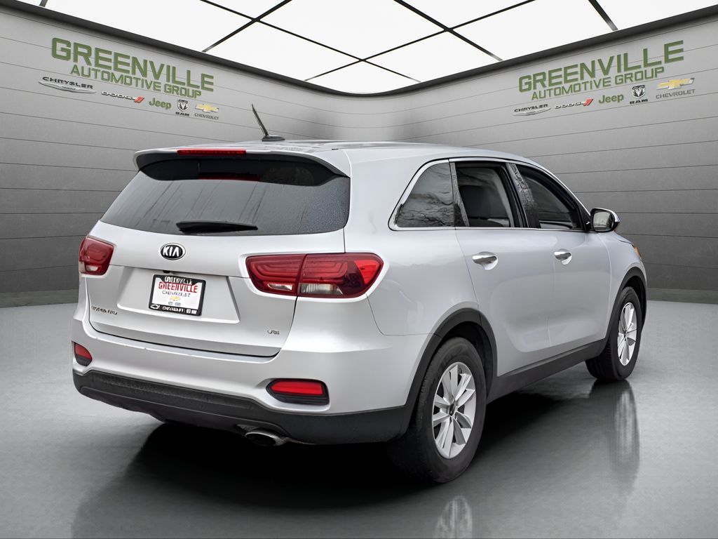 2020 Kia Sorento LX V6 - Sparkling Silver exterior view 5