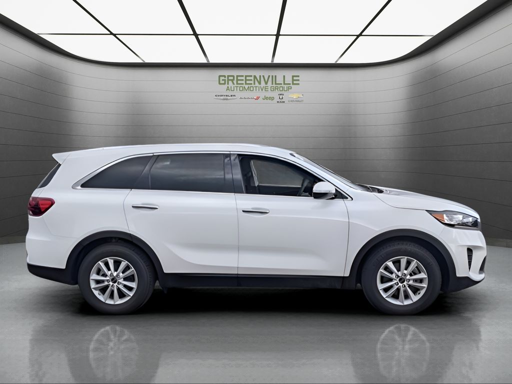 2020 Kia Sorento LX V6 - Snow White Pearl exterior view 6