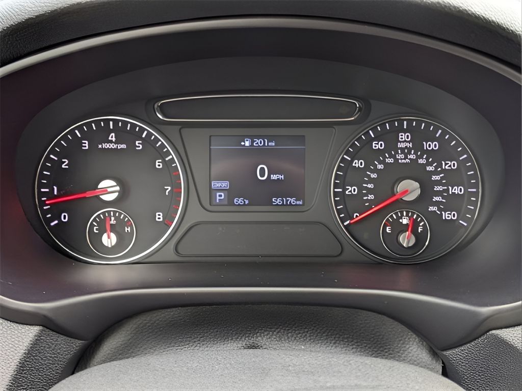 2020 Kia Sorento LX V6 - Snow White Pearl exterior view 16