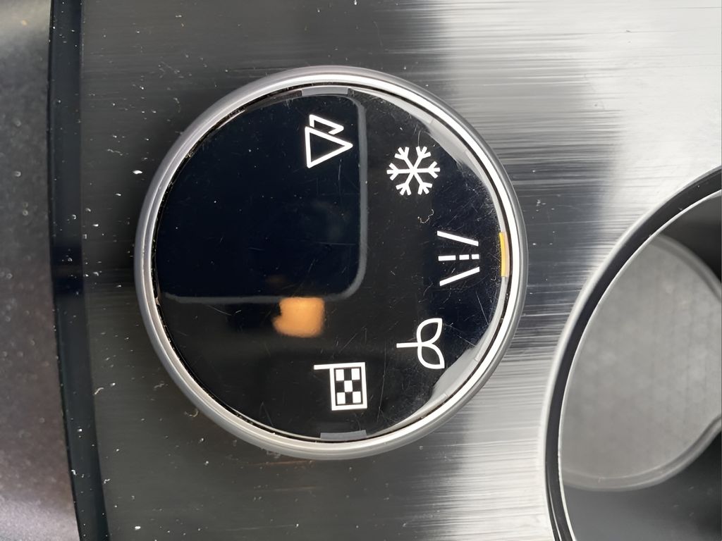 2021 Nissan Rogue SV - Gun Metallic exterior view 14