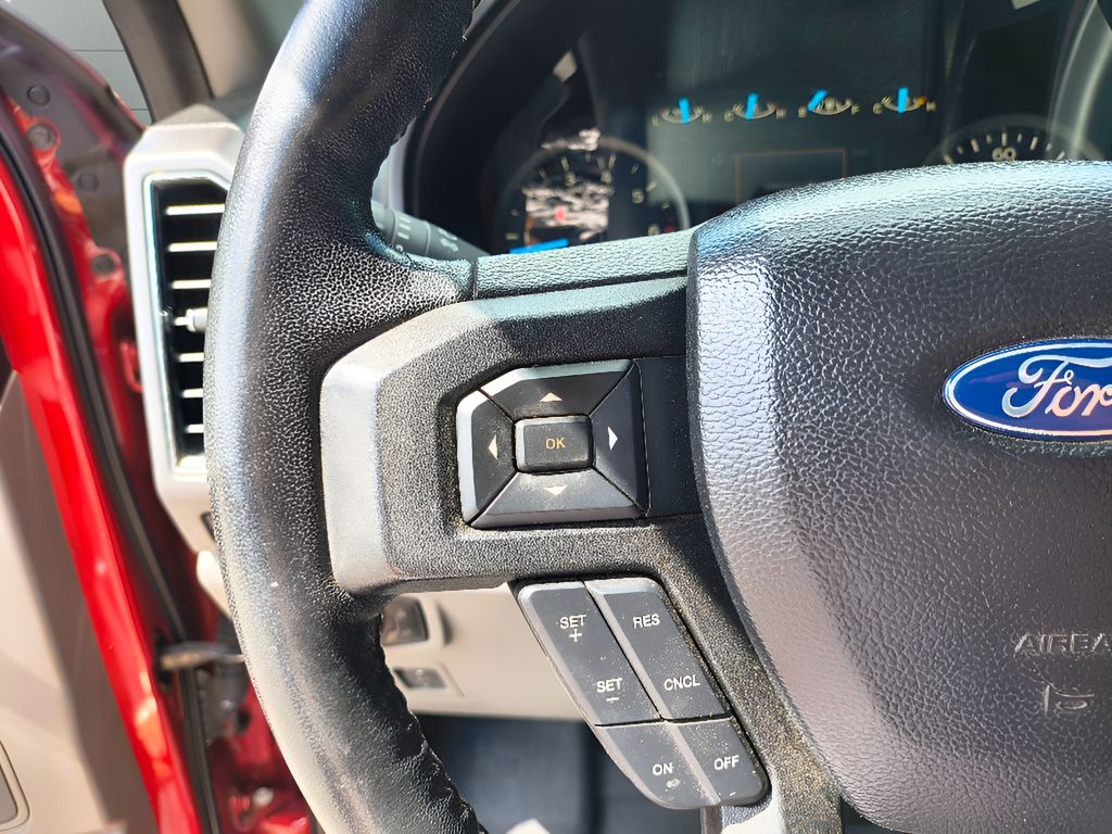 2020 Ford F-150 XLT SuperCrew 4x2 - Rapid Red Metallic Tinted Clearcoat exterior view 15