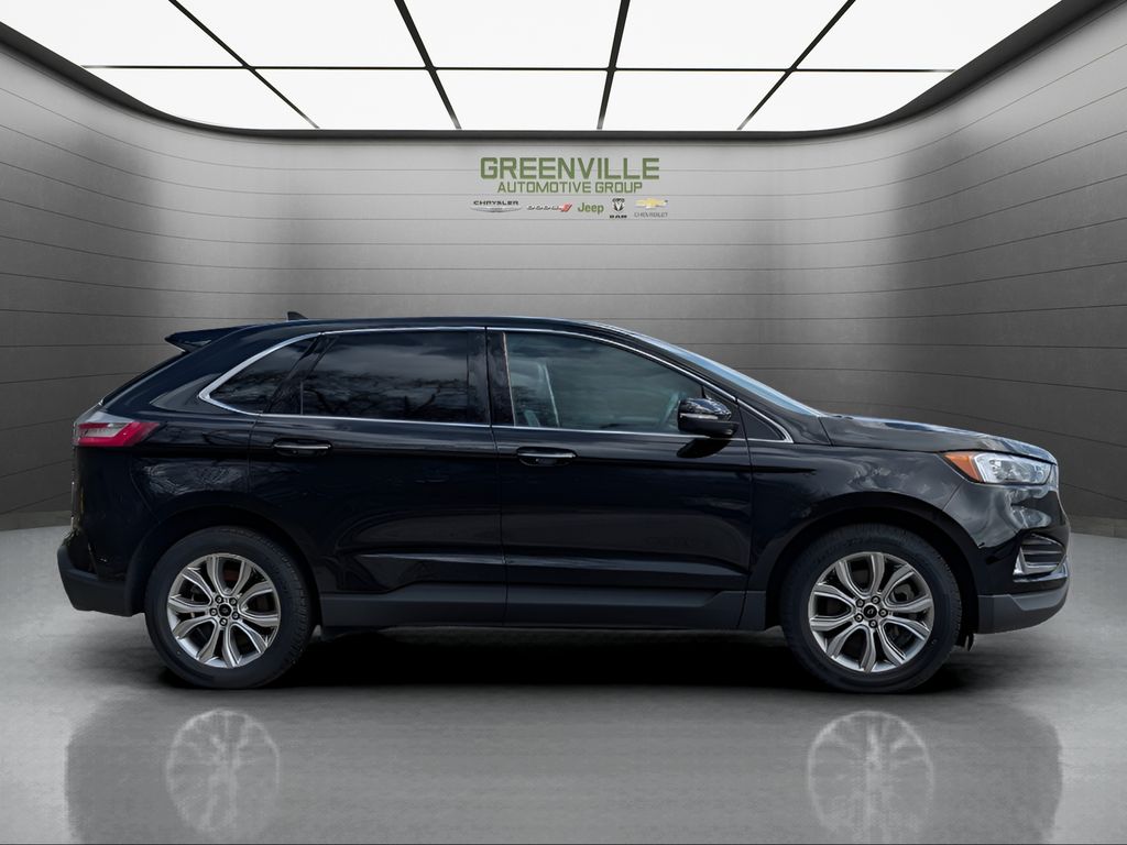 2024 Ford Edge Titanium - Agate Black Metallic exterior view 10
