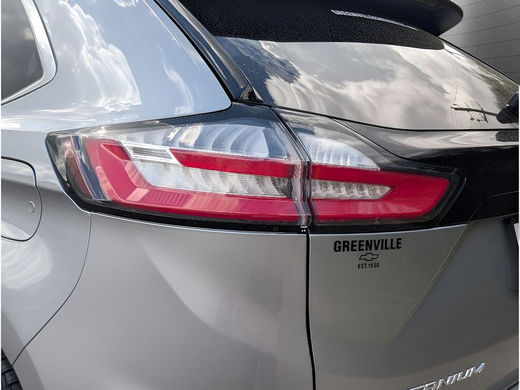 2024 Ford Edge Titanium - Iconic Silver Metallic exterior view 5