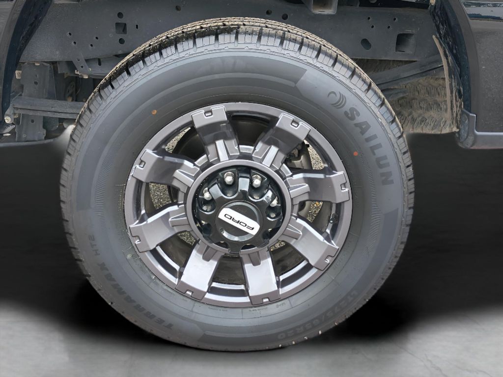 2024 Ford F-250 Super Duty - Agate Black Metallic exterior view 3