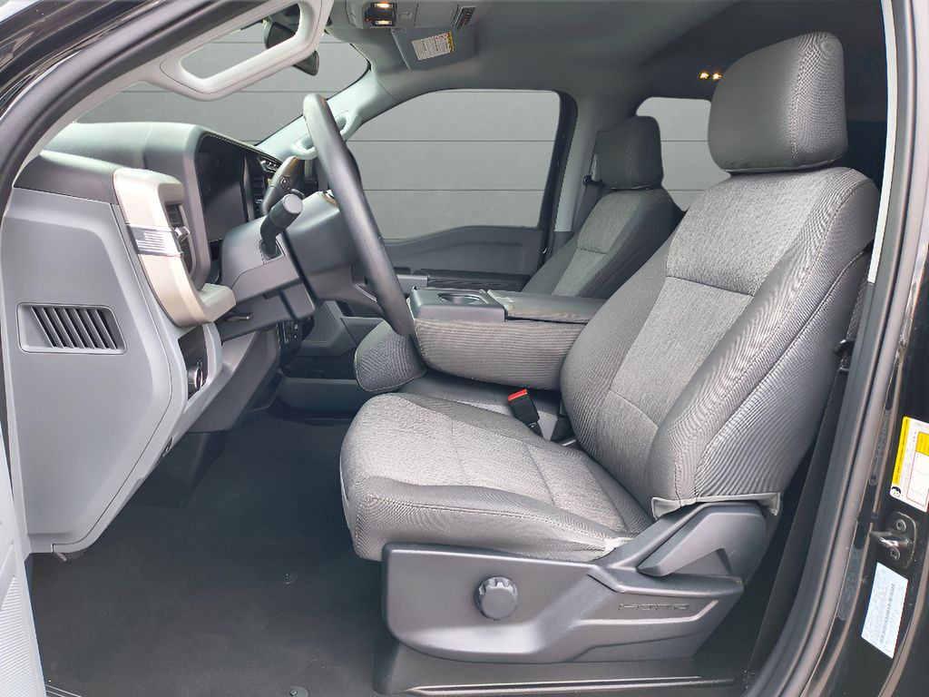 2024 Ford F-250 Super Duty - Agate Black Metallic exterior view 16