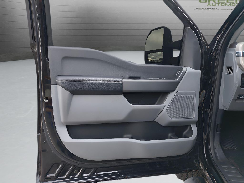 2024 Ford F-250 Super Duty - Agate Black Metallic exterior view 15
