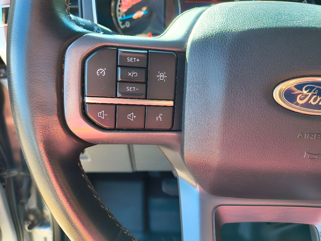2023 Ford F-150 XLT 4WD SUPERCREW - Iconic Silver Metallic exterior view 14