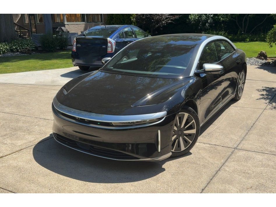 2022 Lucid Air Grand Touring's photo