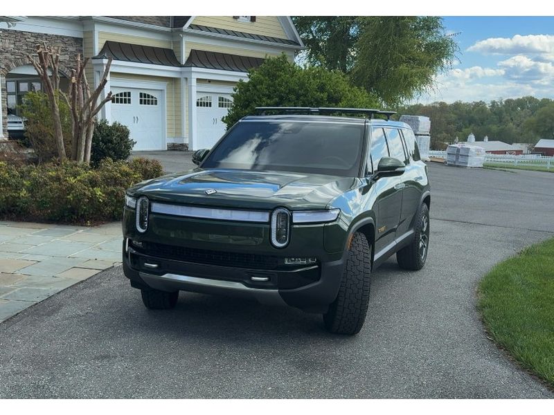 2022 Rivian R1S Launch Edition