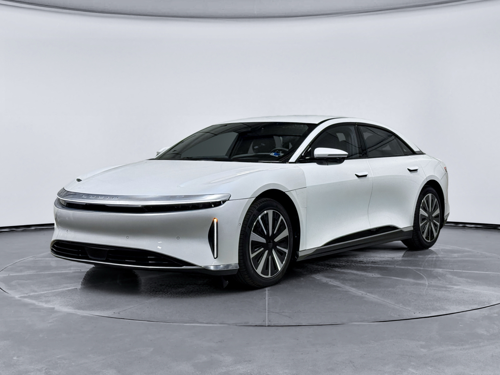 2024 Lucid Air Touring's photo