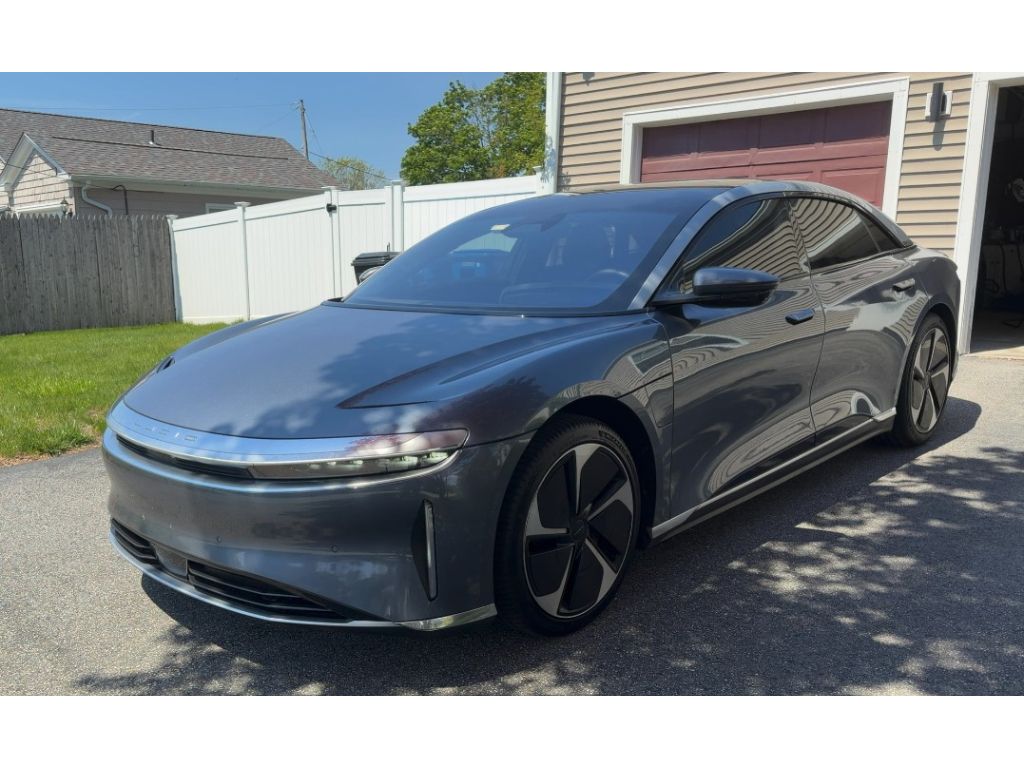2025 Lucid Air Touring's photo