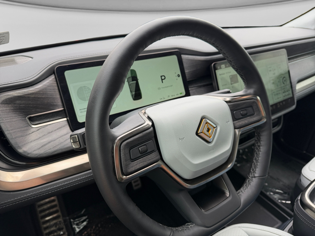 2023 Rivian R1S Adventure - Photo 6