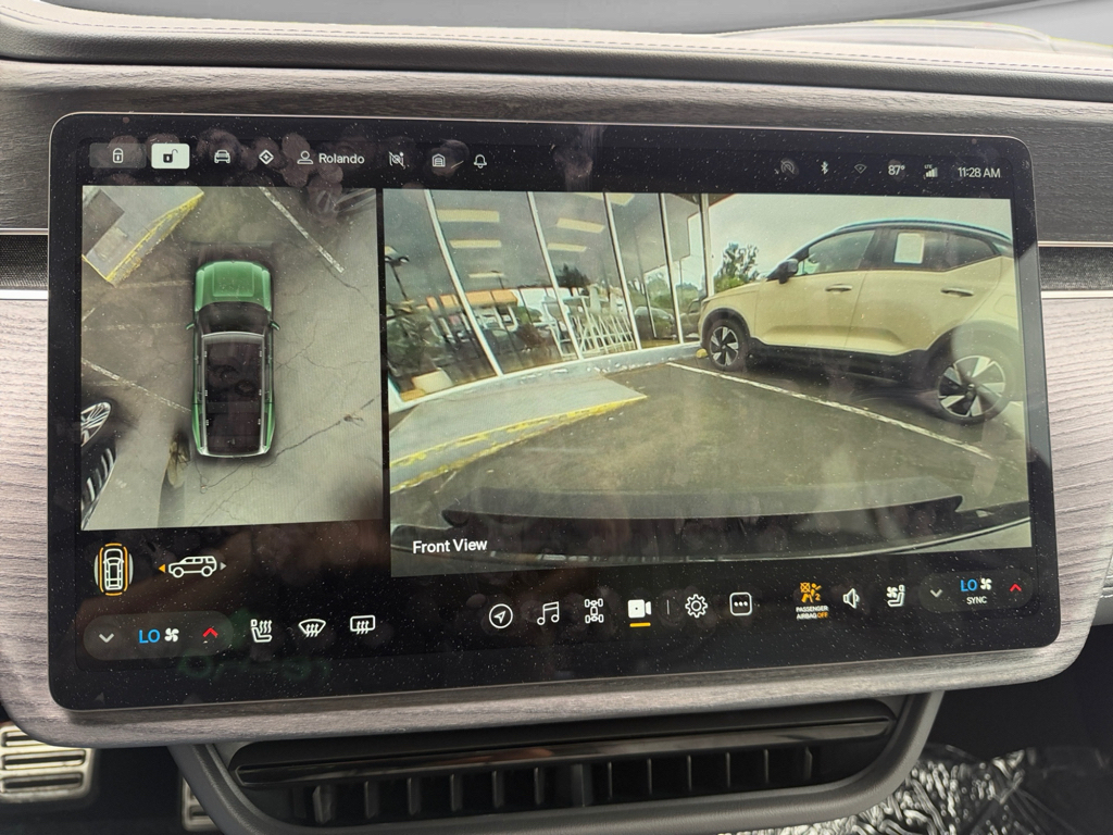2023 Rivian R1S Adventure - Photo 16