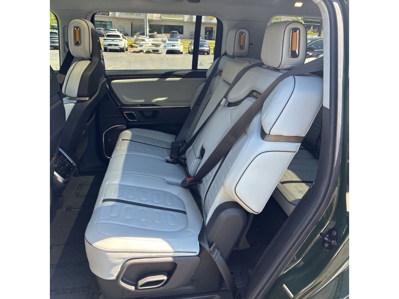 2023 Rivian R1S Adventure - Photo 6