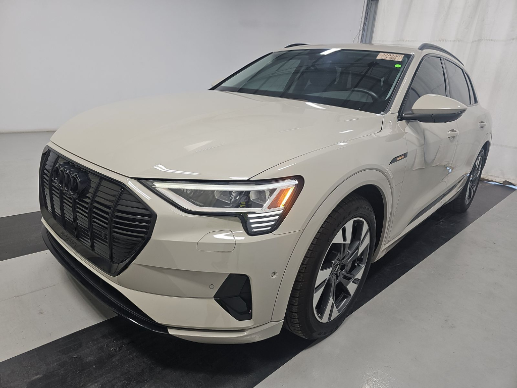 2021 Audi e-tron 95 kWh Premium quattro's photo