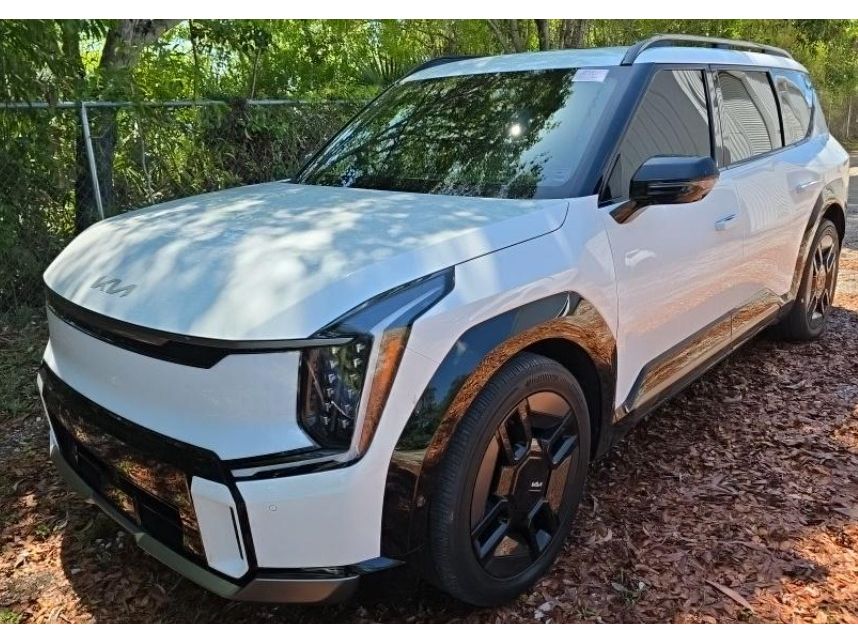 2024 Kia EV9 GT-Line AWD's photo