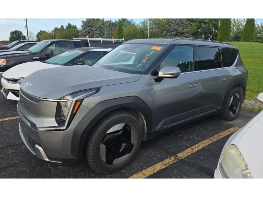 2024 Kia EV9 Wind AWD's photo
