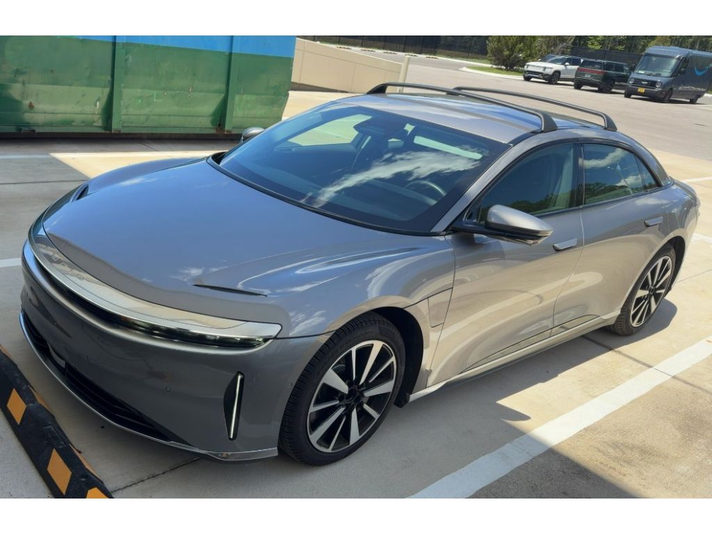 2025 Lucid Air Pure's photo