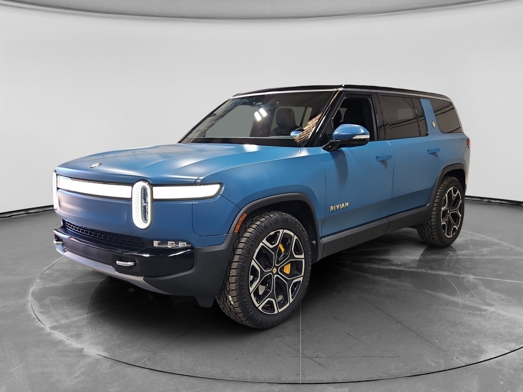 2023 Rivian R1S Adventure Quad-Motor Large Pack's photo