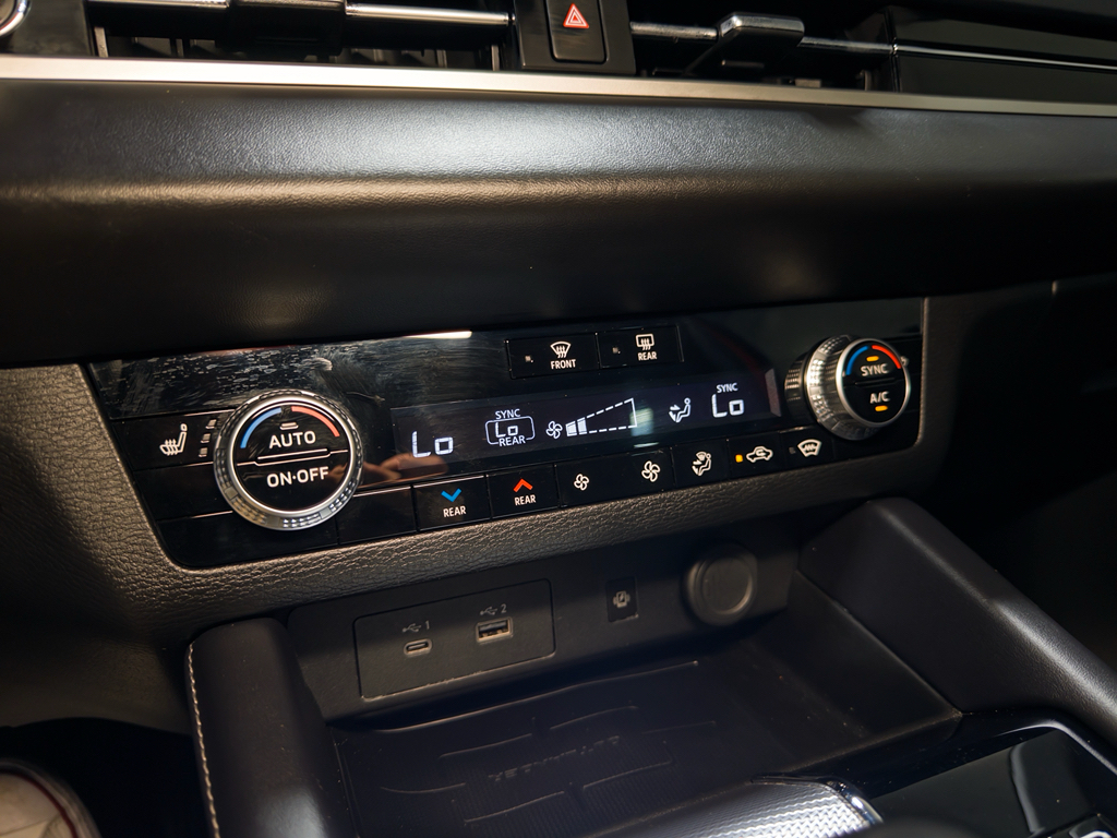 2023 Mitsubishi Outlander Plug-In Hybrid SEL - Photo 15