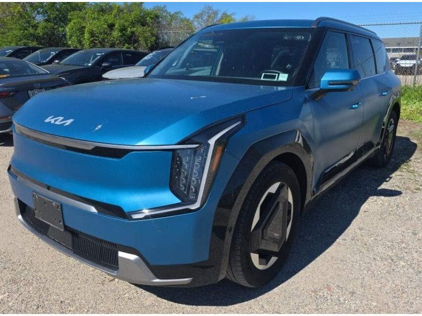 2024 Kia EV9 Land AWD's photo