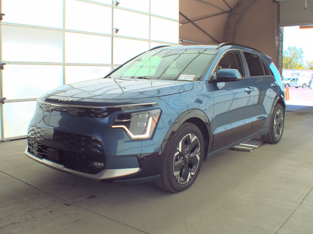 2023 Kia Niro Wave EV's photo