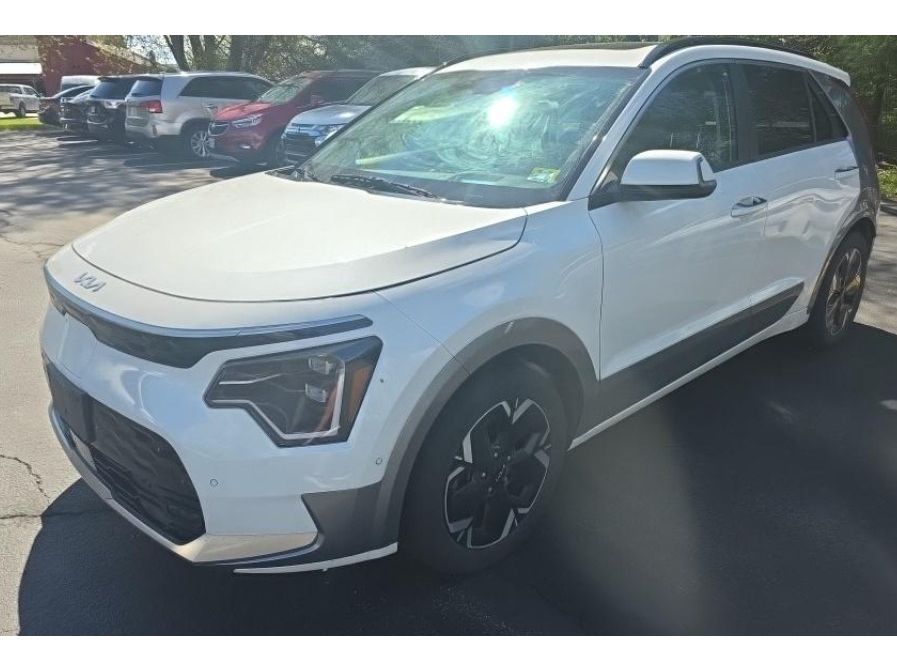 2023 Kia Niro Wave EV's photo