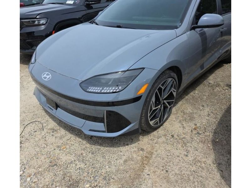 2024 Hyundai Ioniq 6 SEL AWD's photo