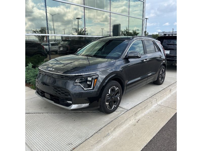 2024 Kia Niro Wave EV's photo