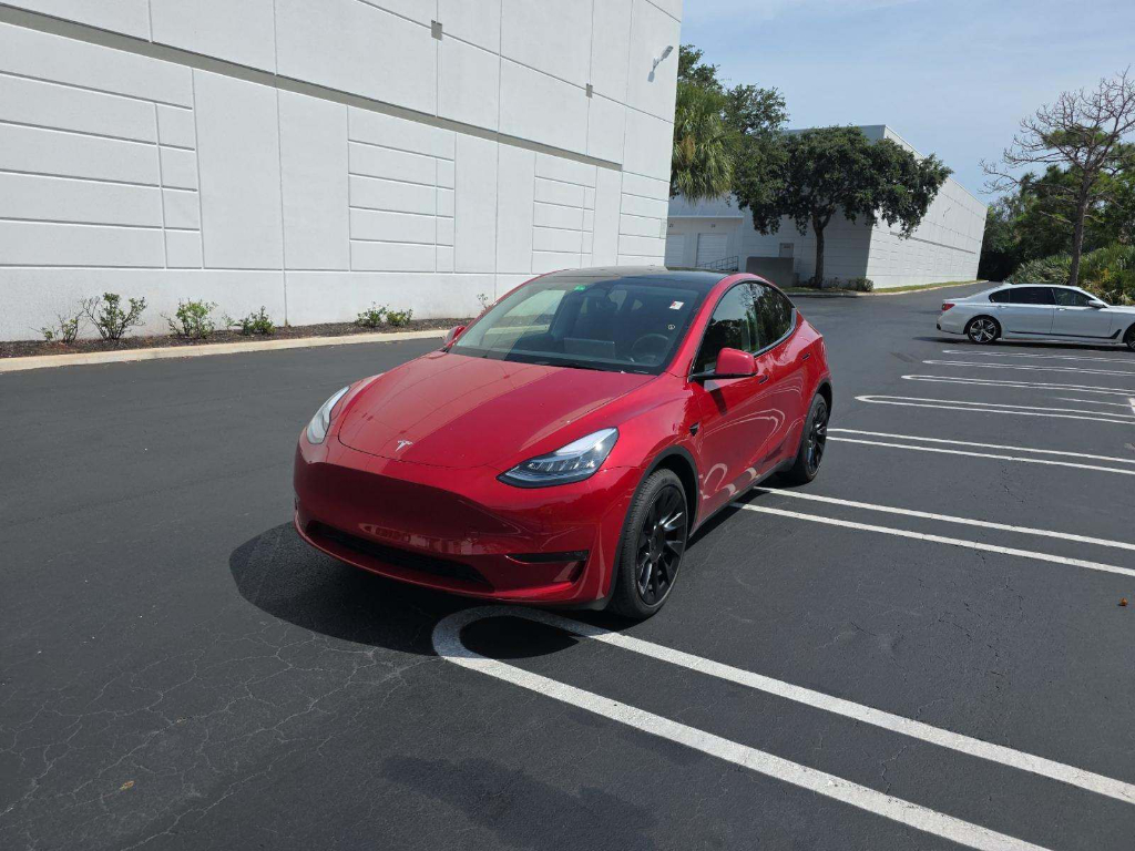 2023 Tesla Model Y Long Range Dual Motor All-Wheel Drive's photo