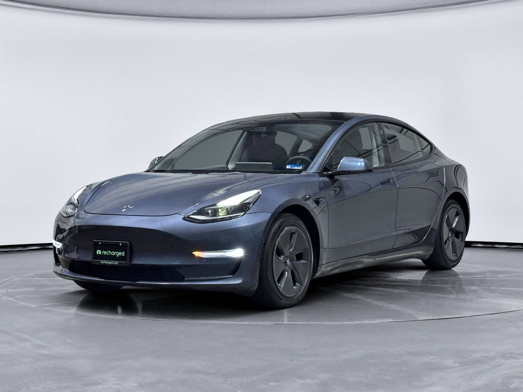 2022 Tesla Model 3 Long Range Dual Motor All-Wheel Drive's photo