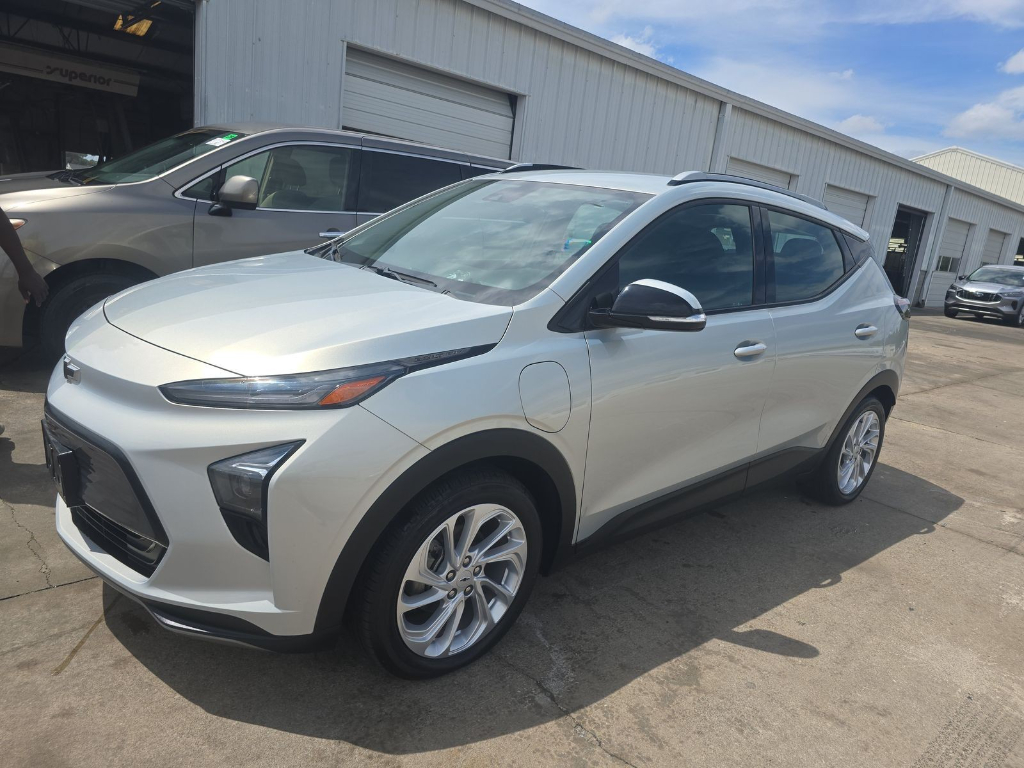 2023 Chevrolet Bolt EUV's photo