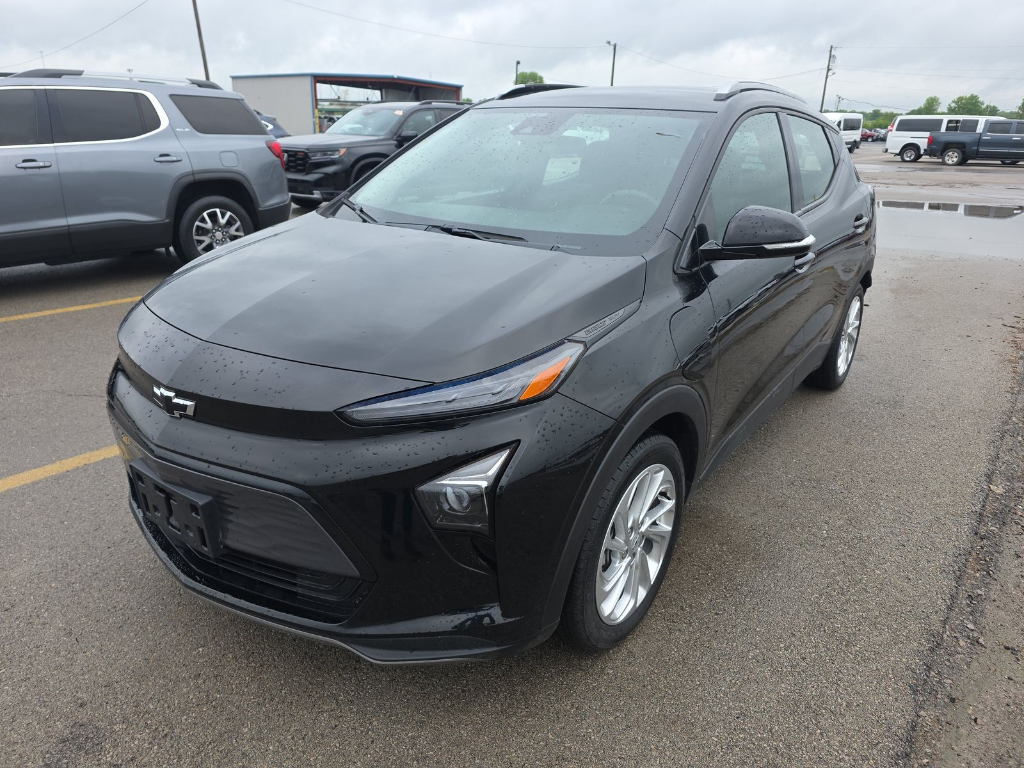 2023 Chevrolet Bolt EUV LT's photo